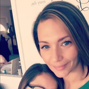 Meet your Posher, Carol